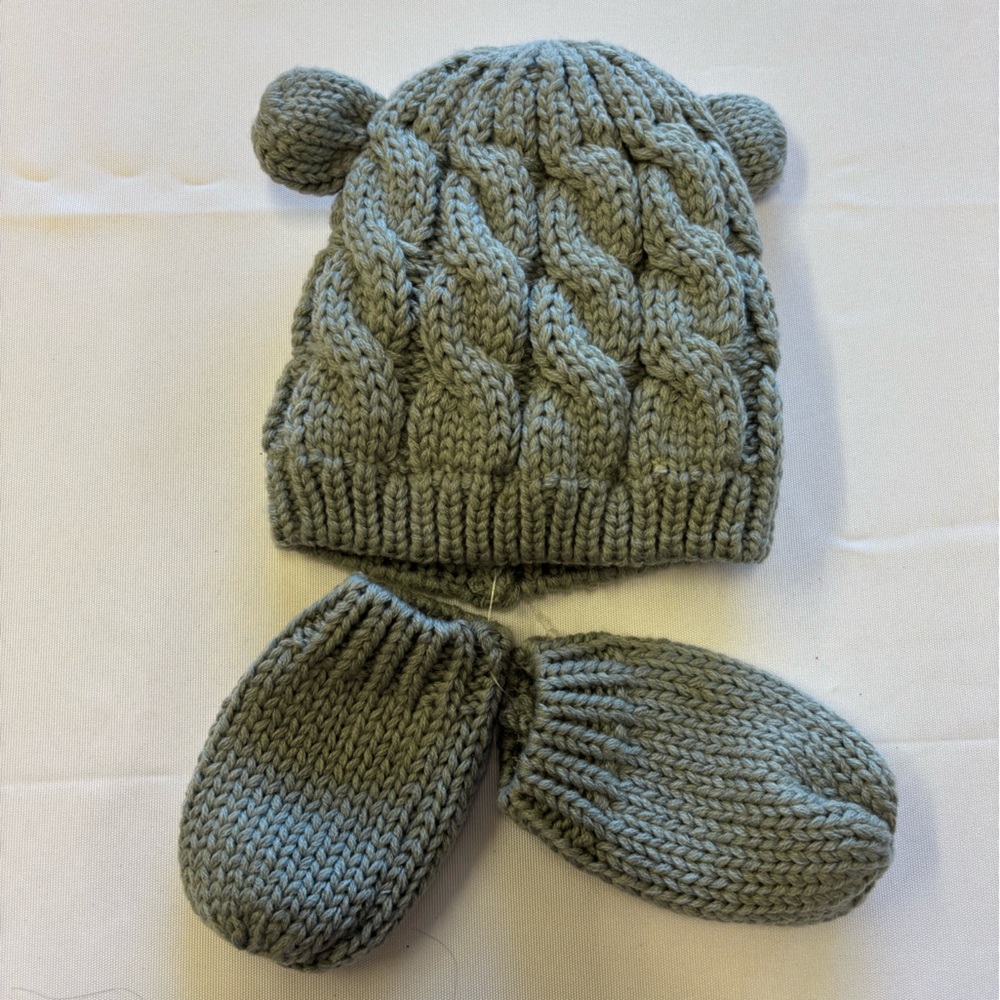 Cozy Gray Knit Hat and Mittens Set for Kids